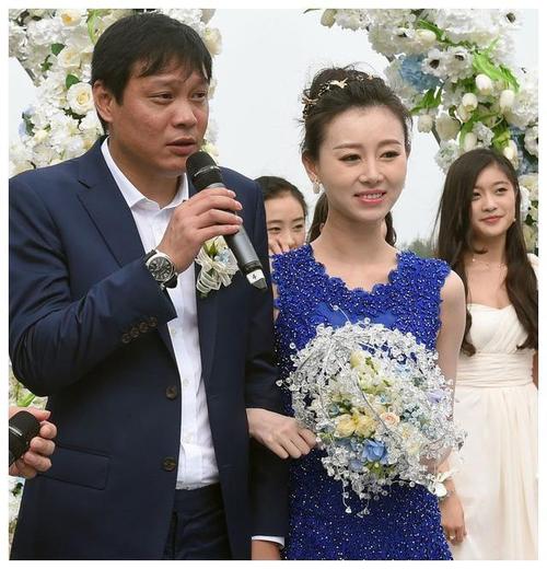 范志毅女儿新恋情曝光,范志毅女儿新恋情曝光老年人肚子胀气怎么办